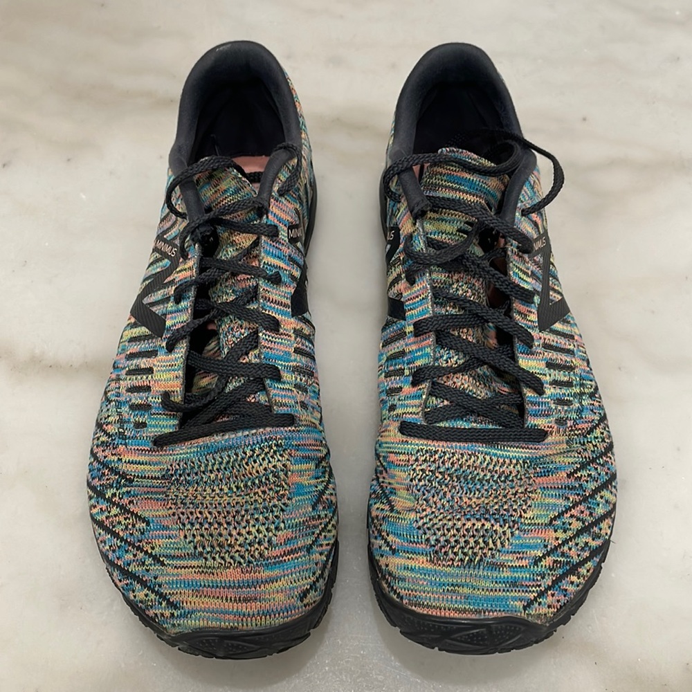 New Balance minimus sneaker sz 9